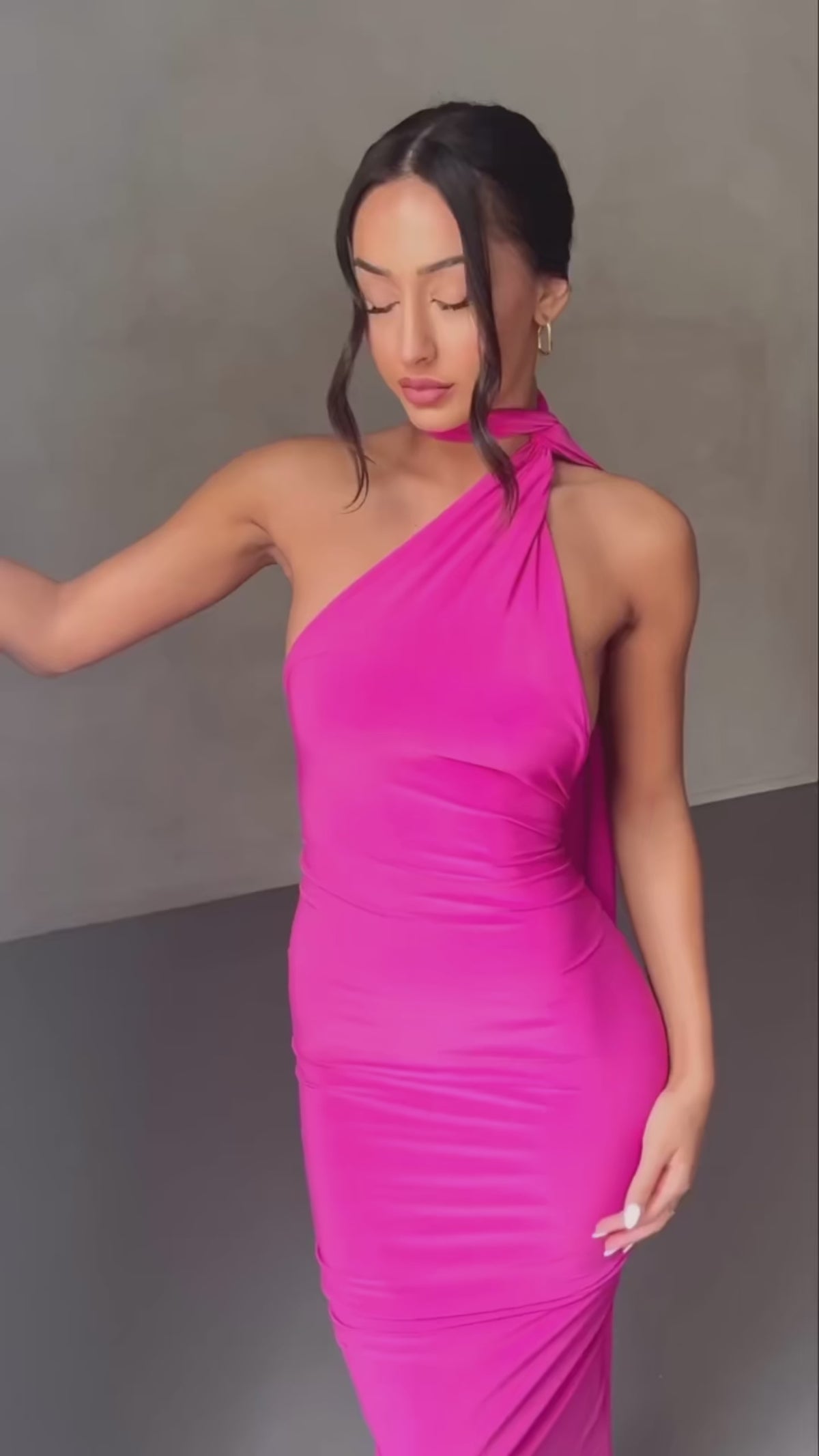 Lina Dress – Asymmetrical one-shoulder and open-back maxi dress
